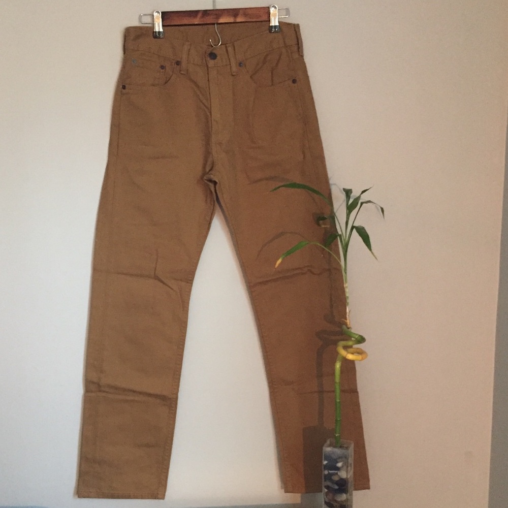 Levi’s style 505 khakis